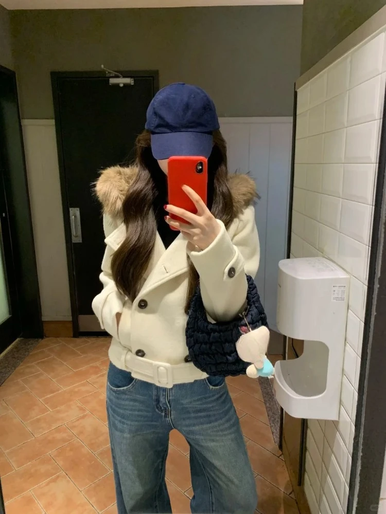 

2025 Winter Elegant Retro Faux Fur Hooded Coat Women Double Breasted Woolen Warm Jacket New French Casual Short Slim Outerwear