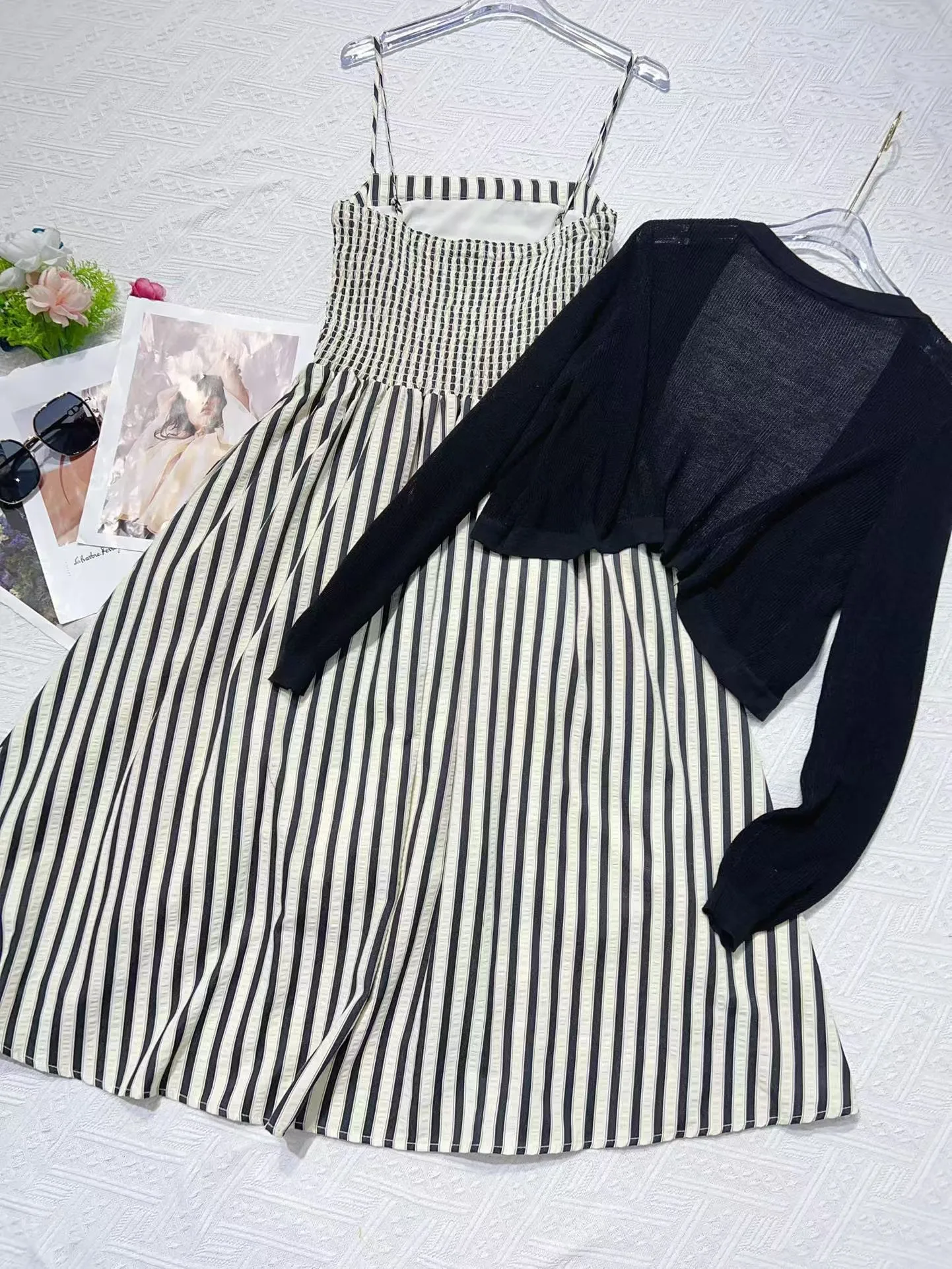 High quality new two-piece thin cardigan outer top ➕  slim fit large swing suspender striped dress, two-piece set