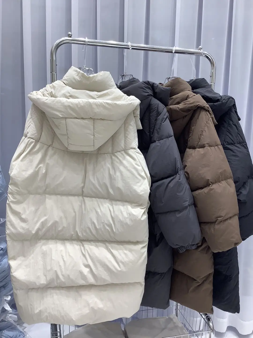 Winter Women's Down Jacket Hooded Windproof Duck Down Jacket