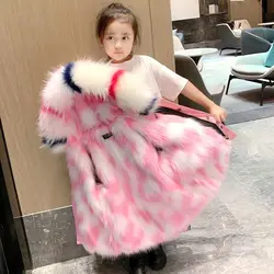 The new children's warm school overcomes girls and boys' imitation of fox fur coat in winter of 2022. The baby's long coat is