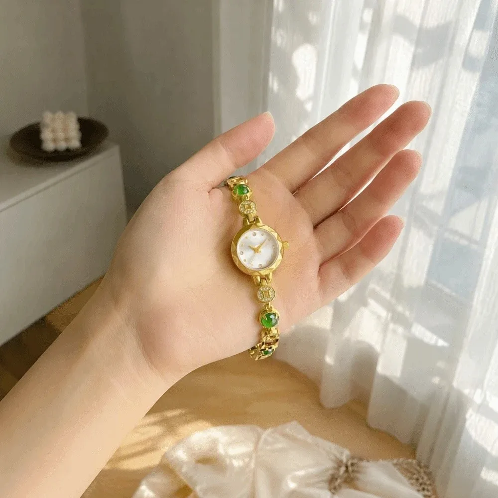 Exquisite Women's Bracelet Watch Luxury Vintage Flower Quartz Wristwatch Waterproof Drawstring Design Vintage Female Clock Women
