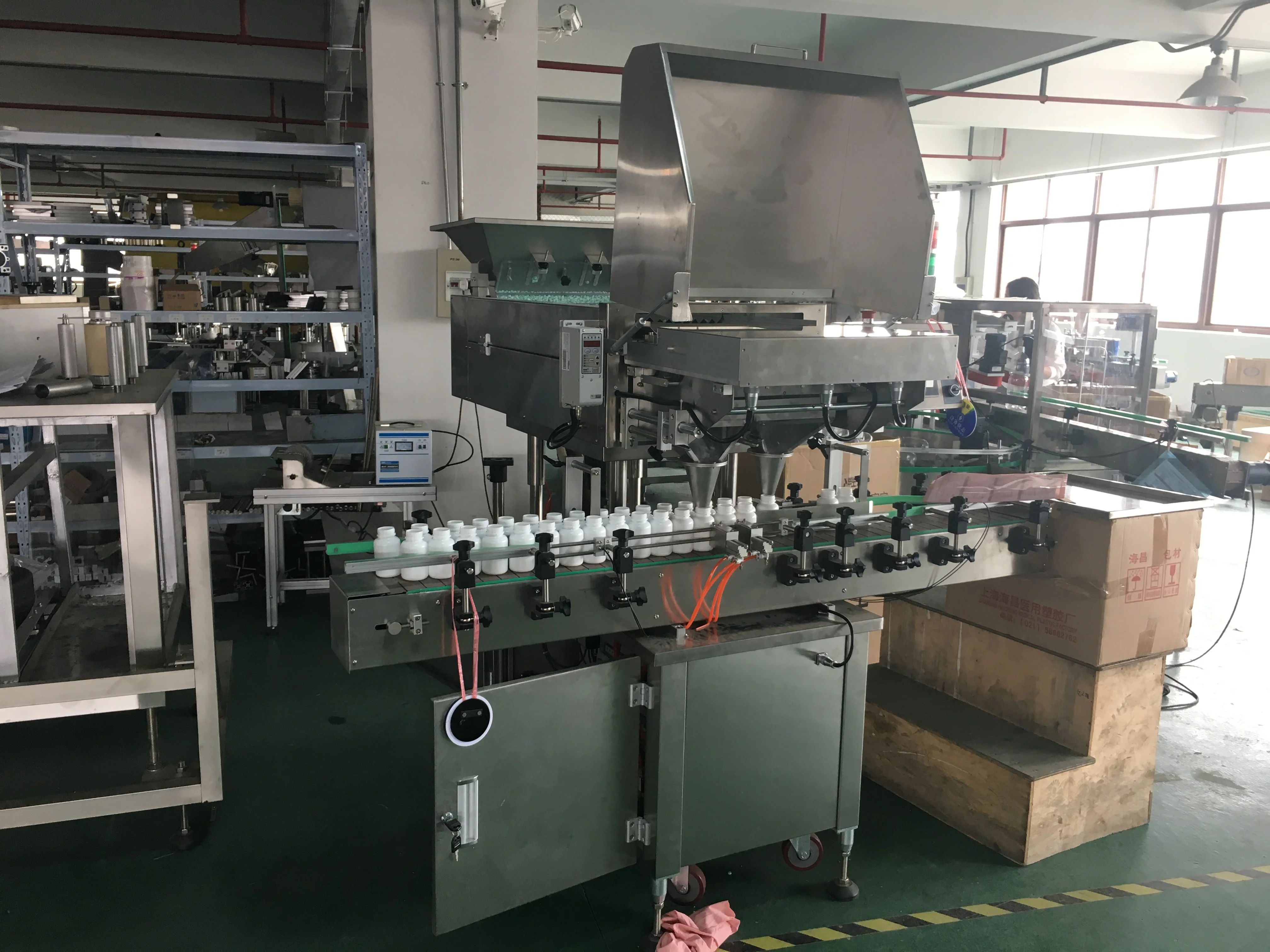 Macchina elettronica automatica per il conteggio delle vitamine e il rifornimento di bottiglie