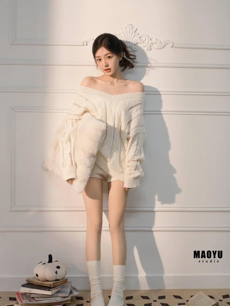 

Новинка 2026: Модный женский свитер в стиле Lazy Style для фотосессий, дома и сцены – идеальный выбор для создания образа в духе Pure Desire.