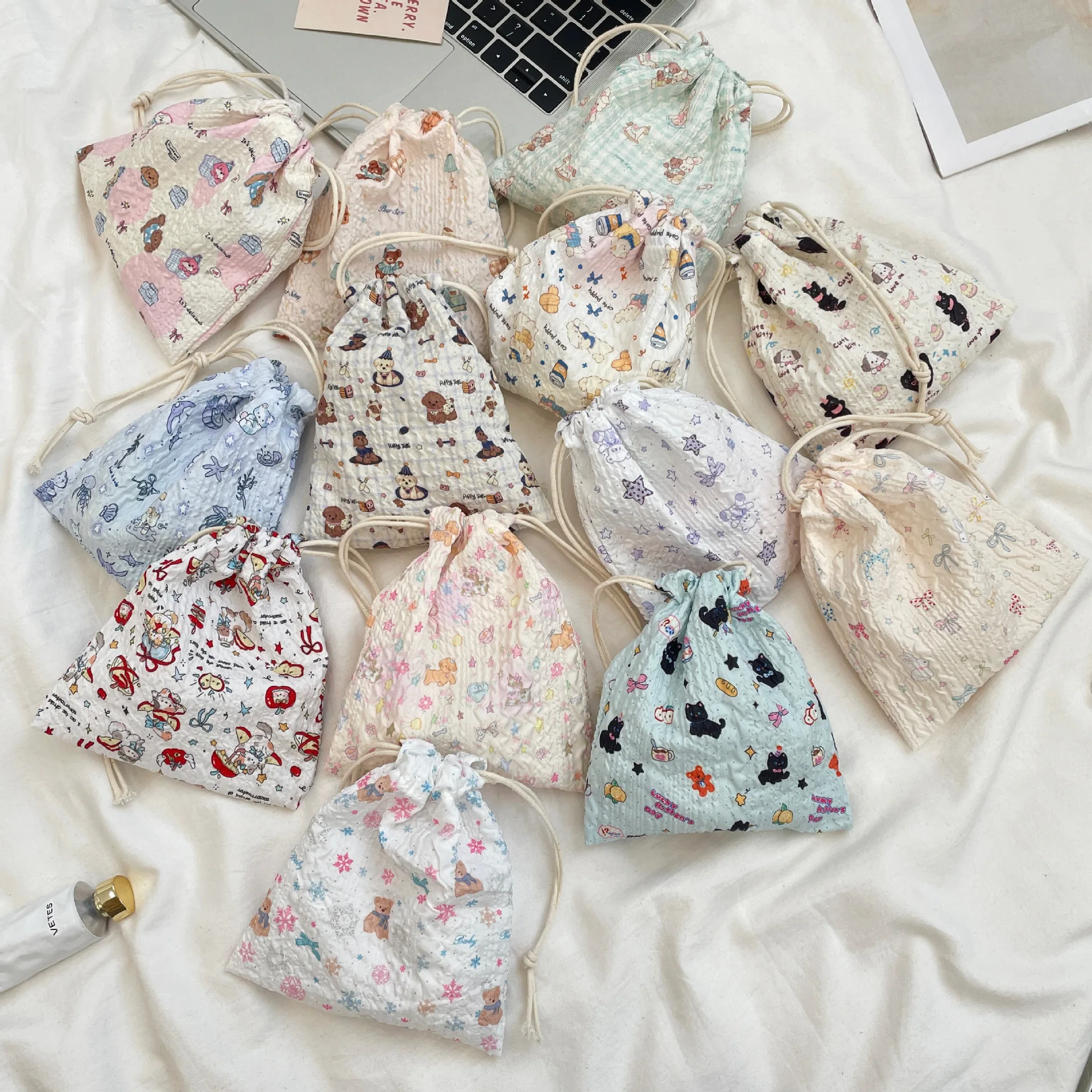 

3Pcs Cute drawstring pocket, dust-proof portable organizer bag, travel drawstring cosmetic storage bag, portable coin pocket