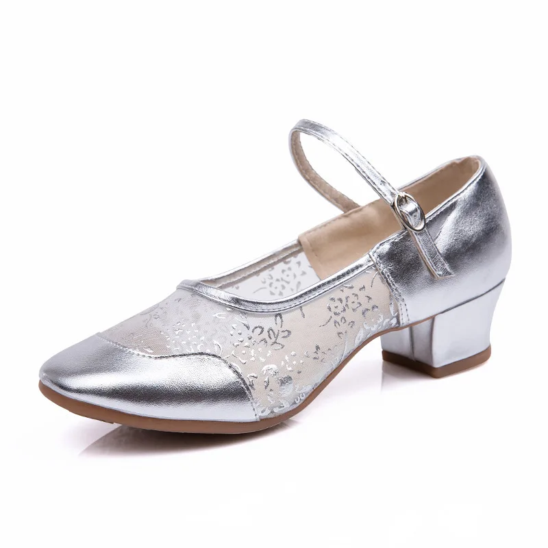 2025 Scarpe da ballo con fondo morbido da donna nuove per la danza quadrata e la danza latina Scarpe da pratica con suola morbida Scarpe da mamma