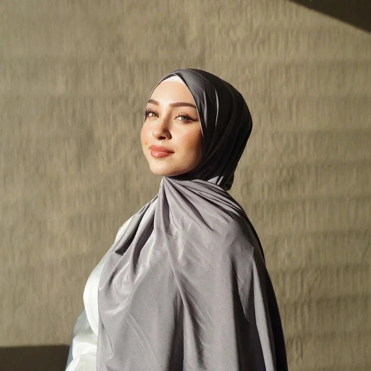 

Новый женский хиджаб из жидкого джерси, платок для Рамадана, головные уборы, шали, исламские головные платки, мусульманская мода, исламская шаль ﻿ 180*60 см