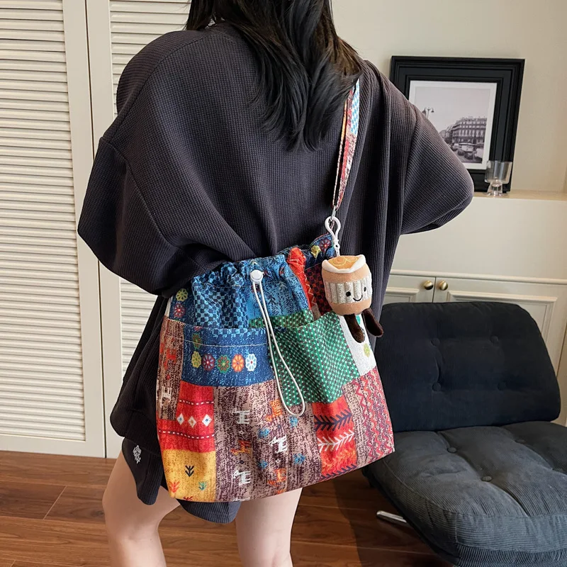 Commuting large capacity clash color draw rope knot mouth ethnic style patchwork bag boho shoulder crossbody bag woman