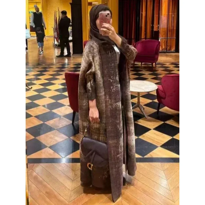 GGHK Geplooide Dames Abaya Vintage Gedrukt Ontwerp Los Groot Formaat Klassieke Arabische Dubai Luxe Abaya 2025, Lente Herfst Nieuw