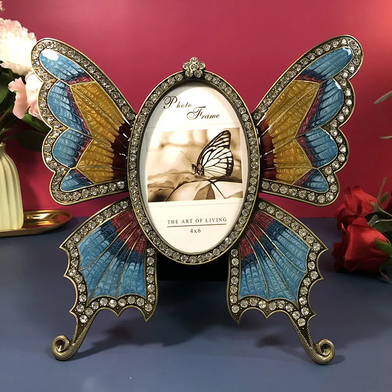 

High-grade European decorative photo frame table, creative 3/5/6-inch metal butterfly picture frame Durable furniture