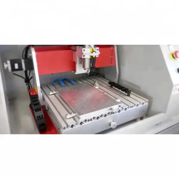 Mini CNC Milg Hine multifuncional tipo desktop com capa protetora