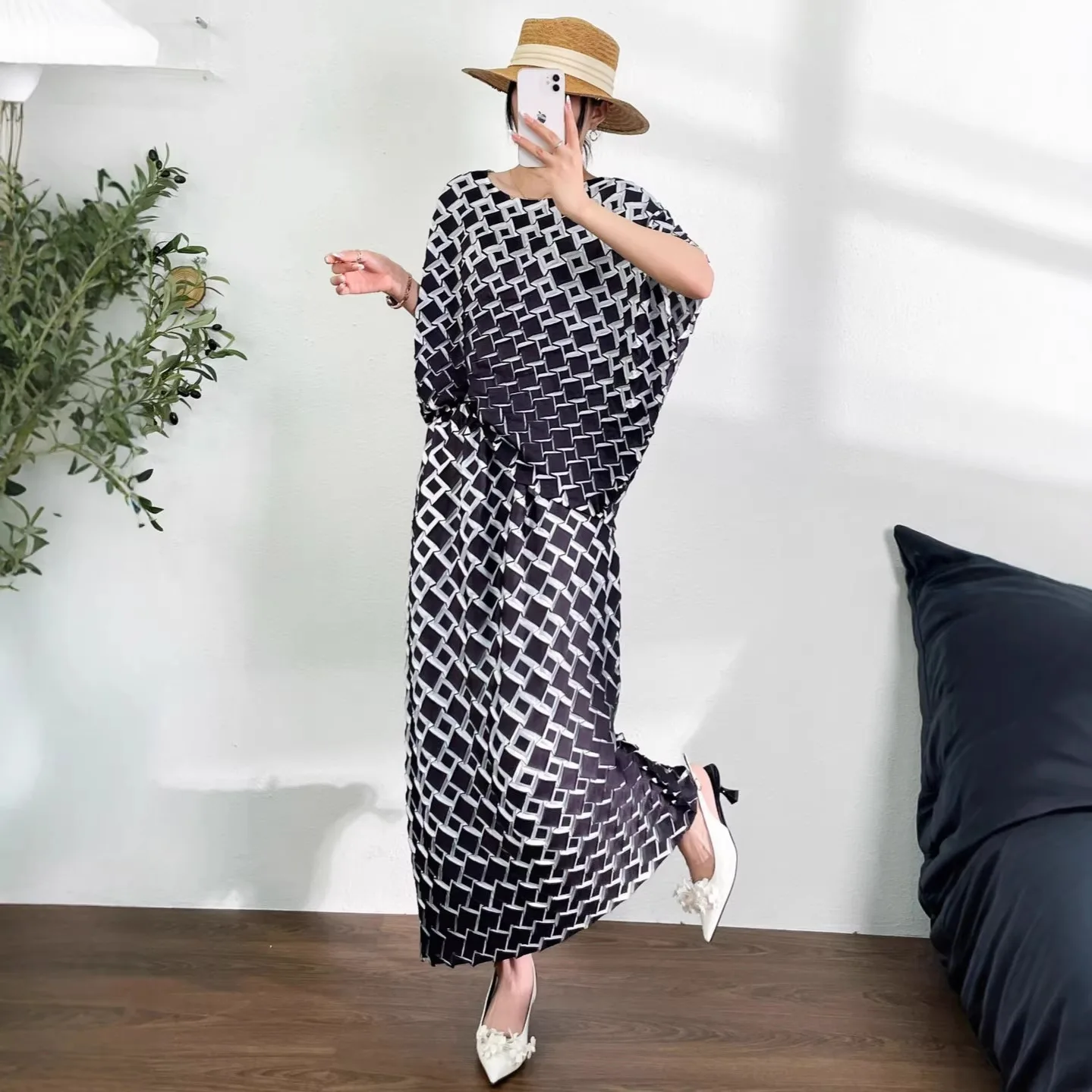 Miyake Pleated 2026 Set Loose Fashion A Whole Set of Wearable Design Sense Temperament Casual Pleated Clothes Two-piece Female