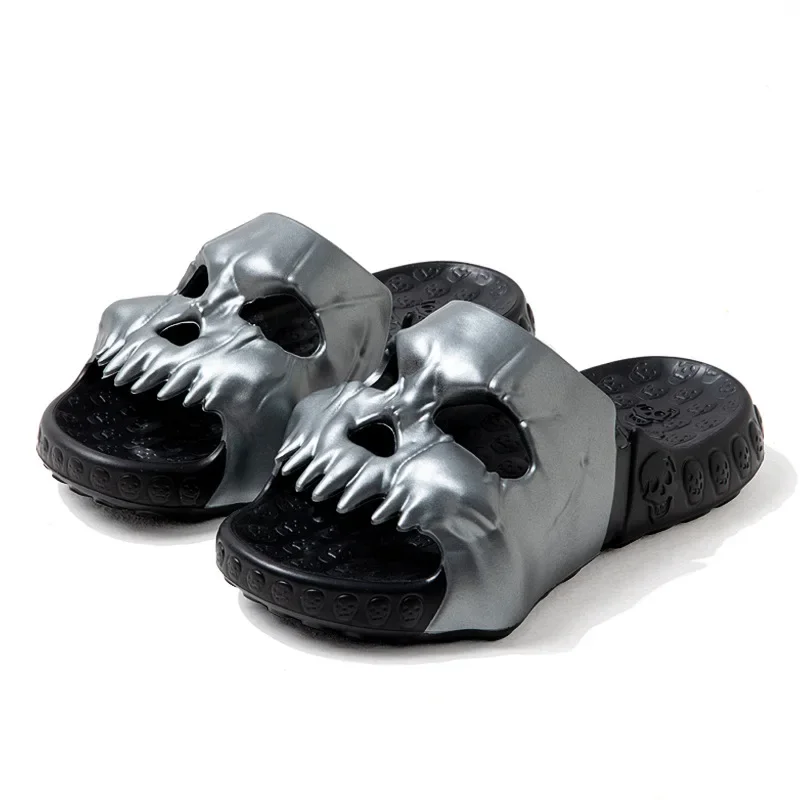 Men Slippers Skullhead Shoes Studded Chain Decoration Skull Beach Shoes Summer Outdoor Novelty Slides Thick Sole Male Sandals