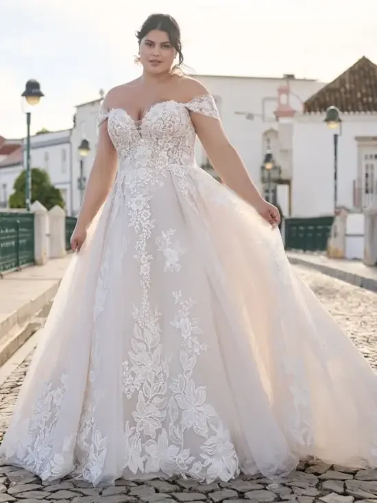 Customzied  Backless Plus Wedding Dresses A-line Off The Shoulder Tulle Appliques Boho Wedding Gown Bridal  Vestidos De Novia