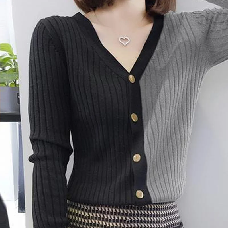 Knitted Top for Women V-neck Ladies Sweaters Black Grey Cardigan Long Sleeve Trend 2024 Y2k Vintage Korean Style Clothes Fashion