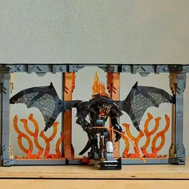 2025 مجموعة ليغو الجديدة Gandalf vs. Balrog رف الكتب الديكور الإبداعية ليغو عرض اللعب عيد الميلاد هدية عيد ميلاد #2