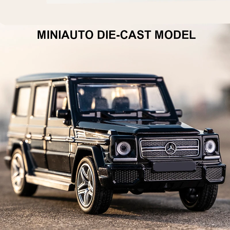 1:32 G65 G63 SUV Alloy Car Model Diecasts Metal Toy Off-road Vehicles Car Model Simulation Sound Light Collection Childrens Gift