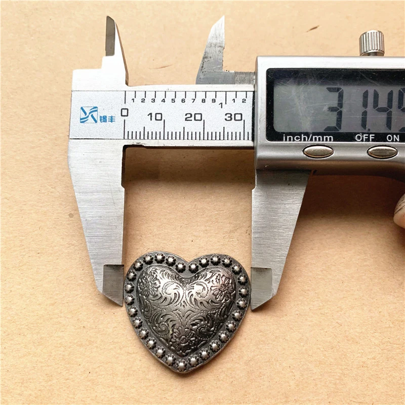 Antique Silver Heart-shaped Leather Purse Decorative Buckle Screw Back Leathercraft Conchos Accessories