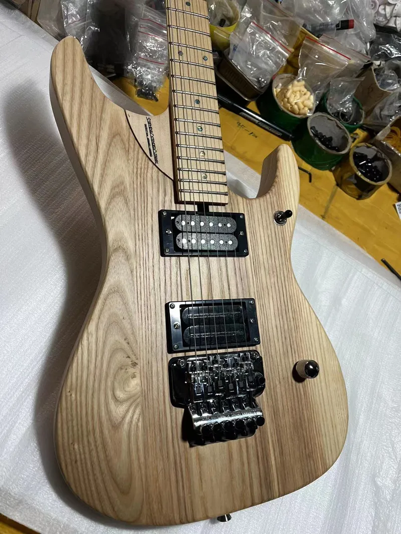 Factory high quality 6 string electric guitar,Floyd rose bridge,Natural matte finish，customizable，free delivery