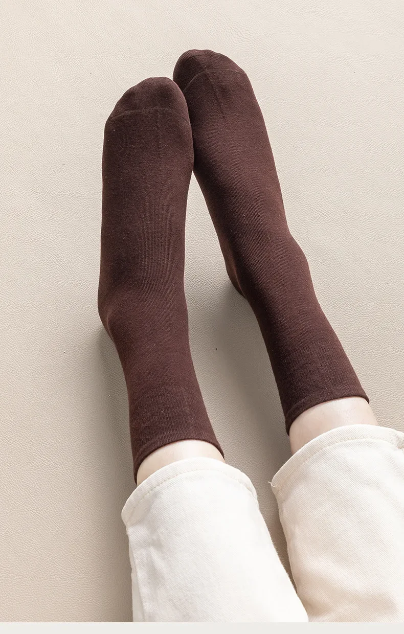 5-Paar-Set Baumwollsocken, mittlere Röhre, gestrickt, locker, lang, weich, einfarbig, Crew, Freizeitsocke, Schwarz, Weiß, atmungsaktiv, Frühling und Herbst – Detail 7