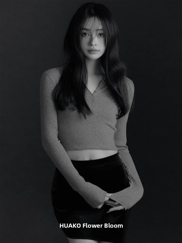 

2026 New Studio Portrait Photography Clothes Minimalist Art Black And White Series High-End Feel Personal Photo Shoot Outfit