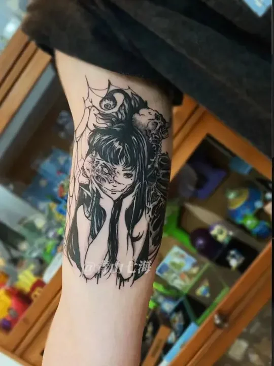 Anime Kawakami Tomie Herbal Juice Temporary Tattoos Spider Web Skeleton Waterproof Fake Tattoo Body Tatoo Sticker for Woman Man