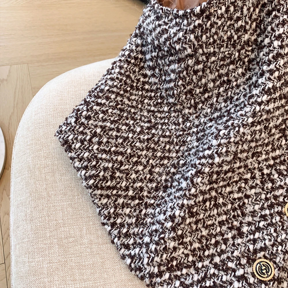 Plus-size women's spring and autumn loose comfortable casual commuter fashion vest coffee color button V-neck sleeveless top big