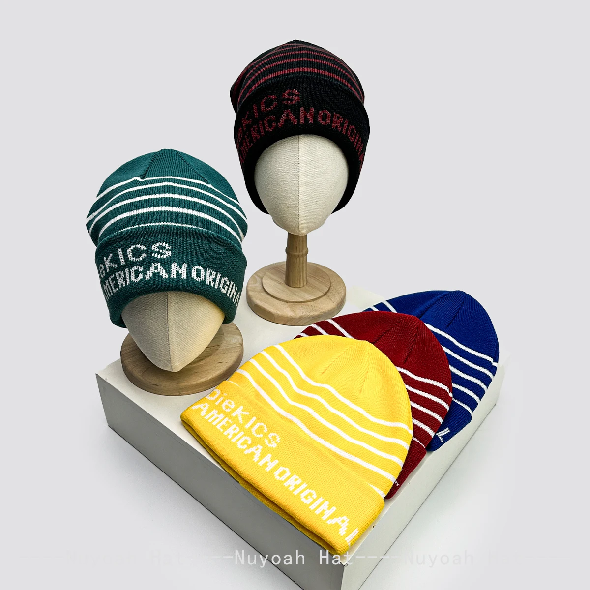 

New Men Women Japanese Jacquard Letters Stripe Knitted Hats Personal Warm Retro Fashion Beanies Outdoor Versatile Climb Casual