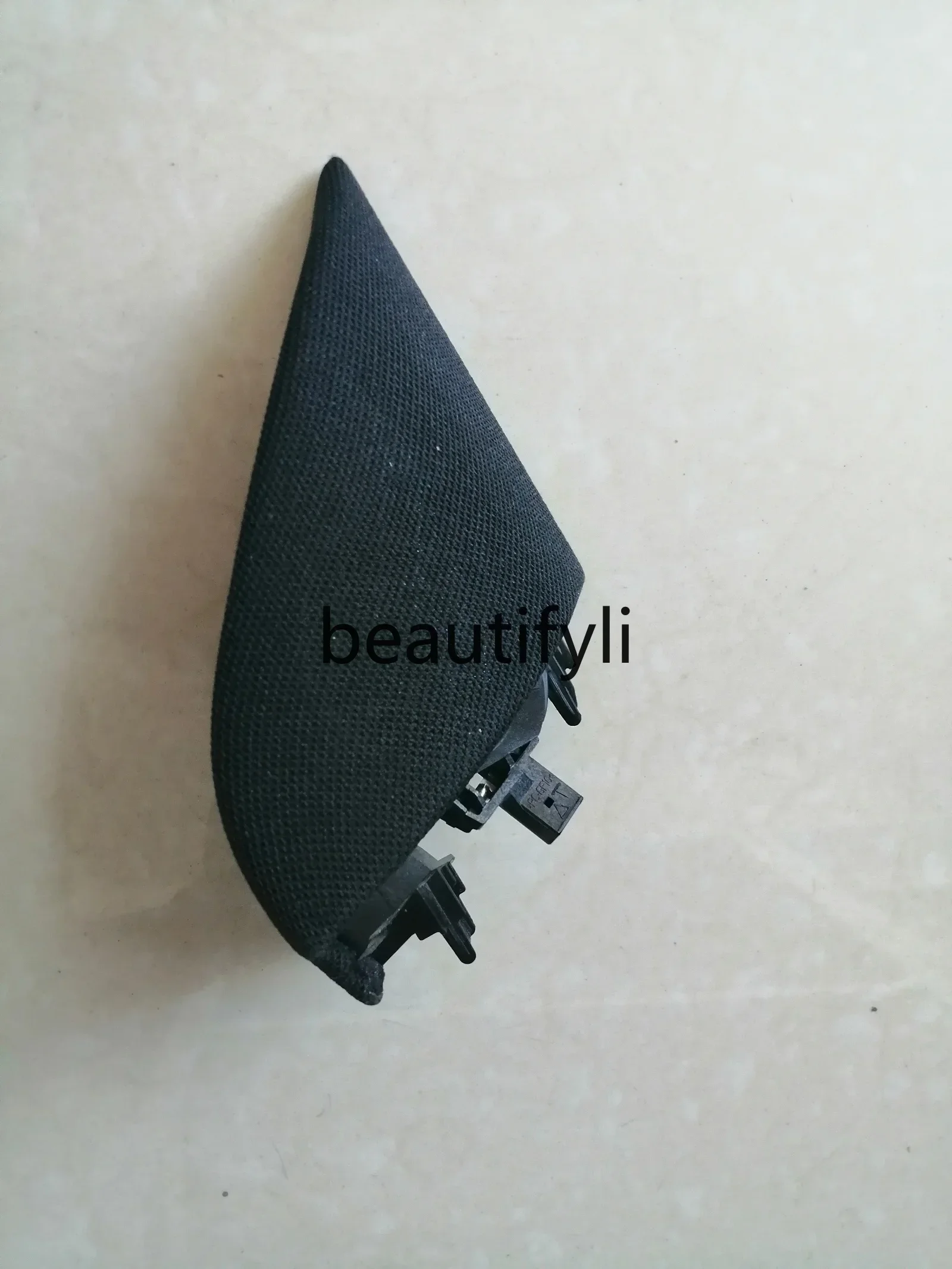 

lt6351 Model 3 Original A-pillar horn cover with horn