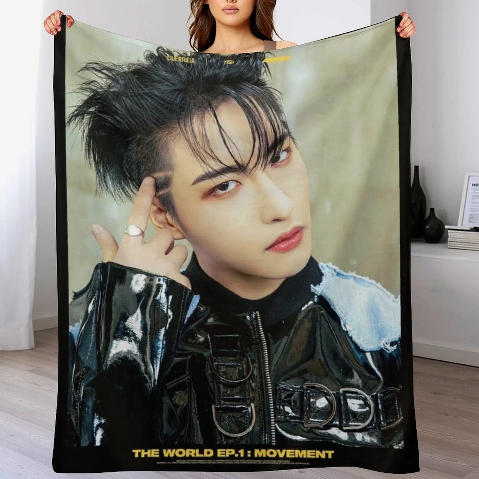 Seonghwa - Ateez Throw Blanket