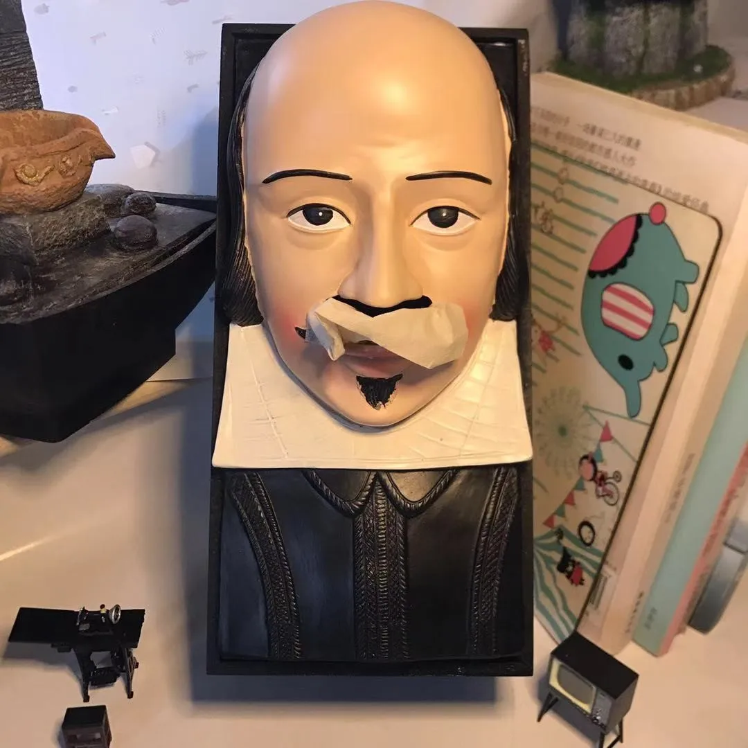 Portrait tissue box creative dining table living room tissue pumping personality funny pumping paper box moai mouth