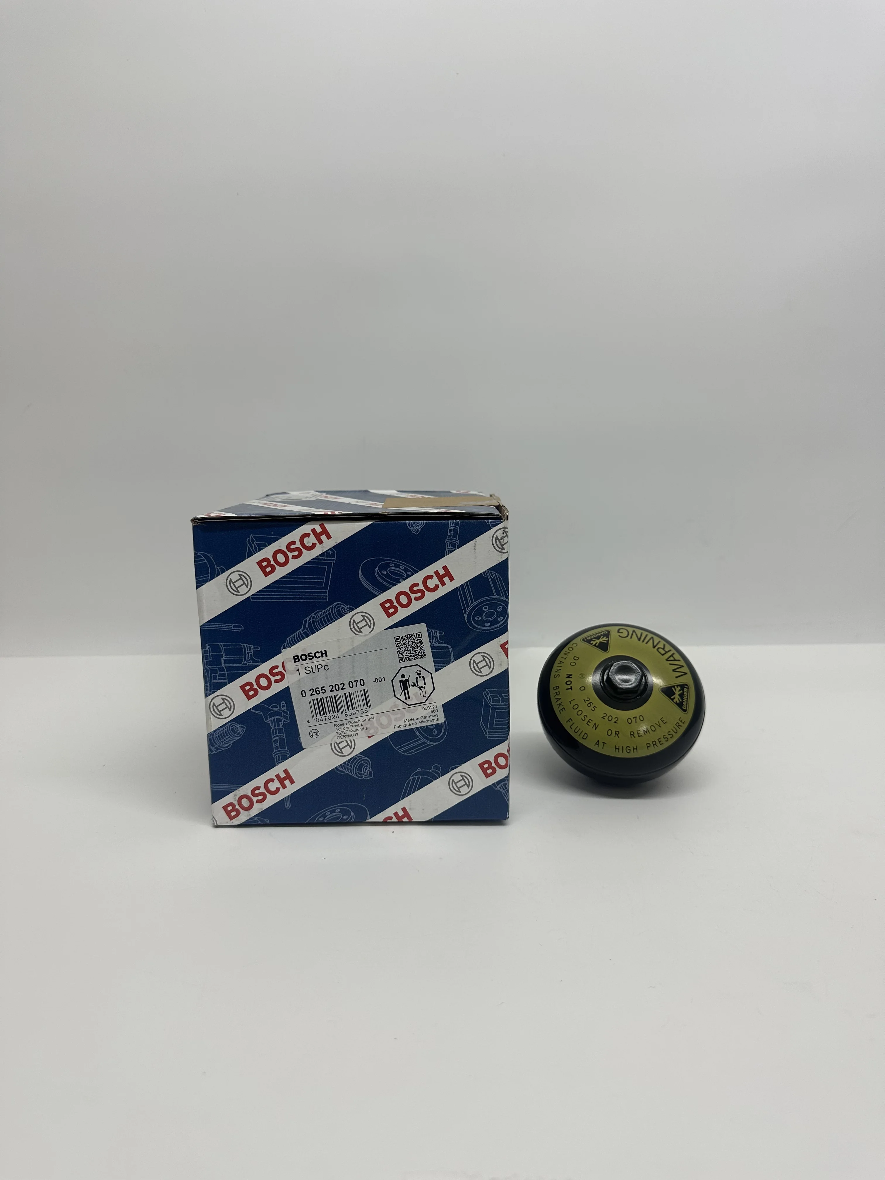 

0004301394; 0004302394; 000430269; 0265202070 для Mercedes W211 W219 CLS280 E240 E280 E20 E260 Резервуар тормозной жидкости с VIN в