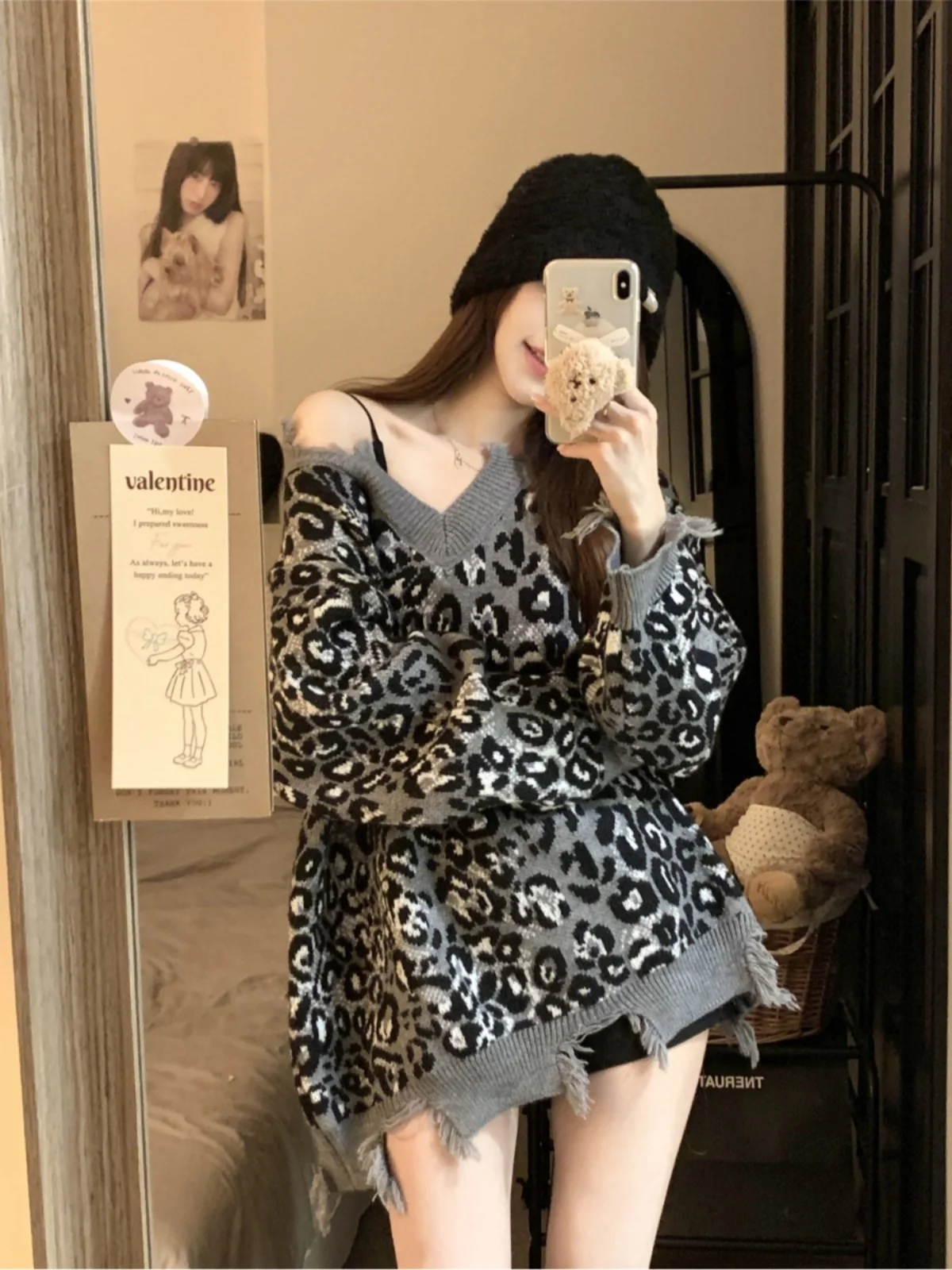 Gaganight Women Korean Long Sleeved Sweater Broken Holes 2024 Autumn New Rough Edges Mid Long Length Leopard Print Knitted Top