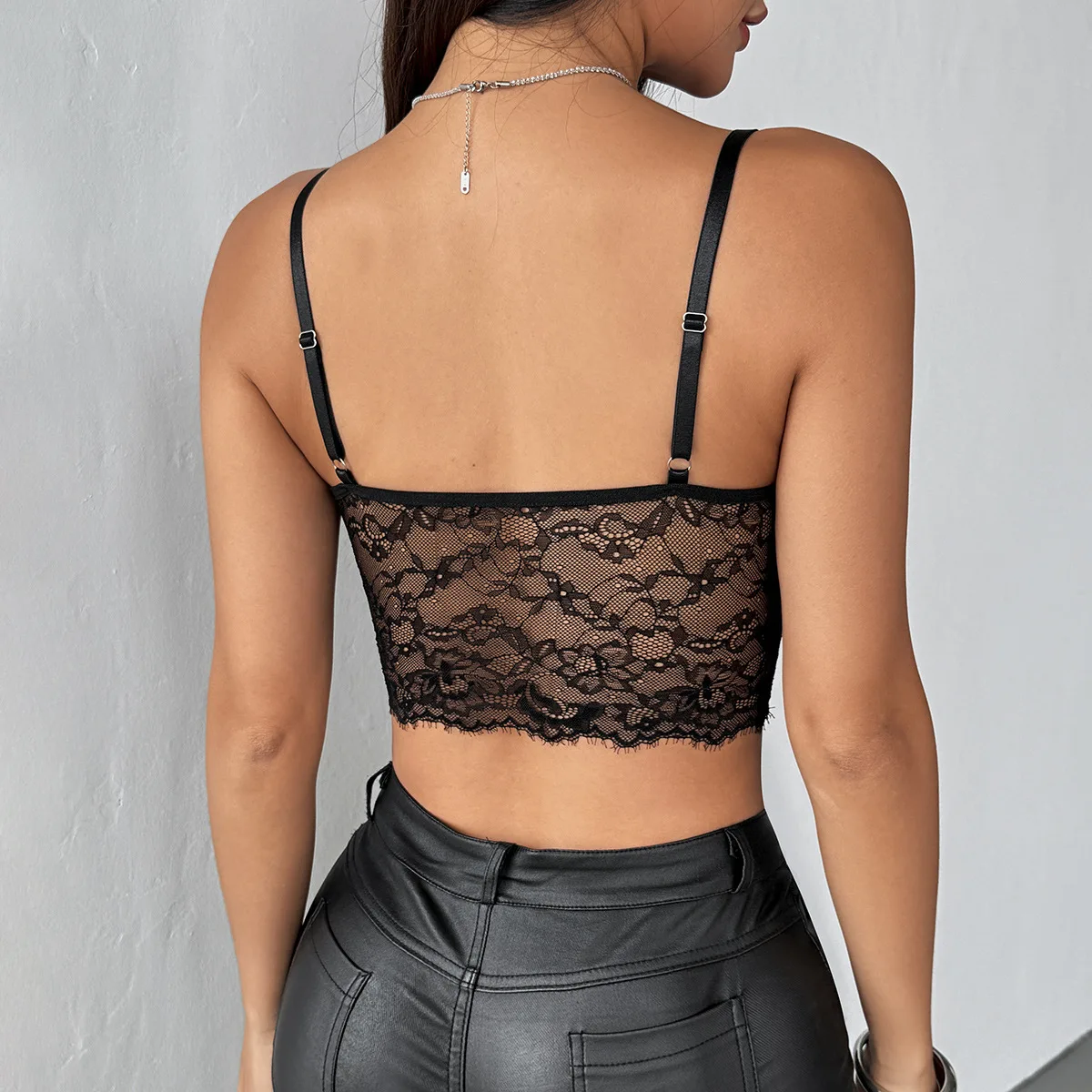 New Hot Girl Sling Bra Sexy Female Lingerie Half Transparent Lace Fishbone Slimming Chest Cotton Gathering Vest Tank Top Corset