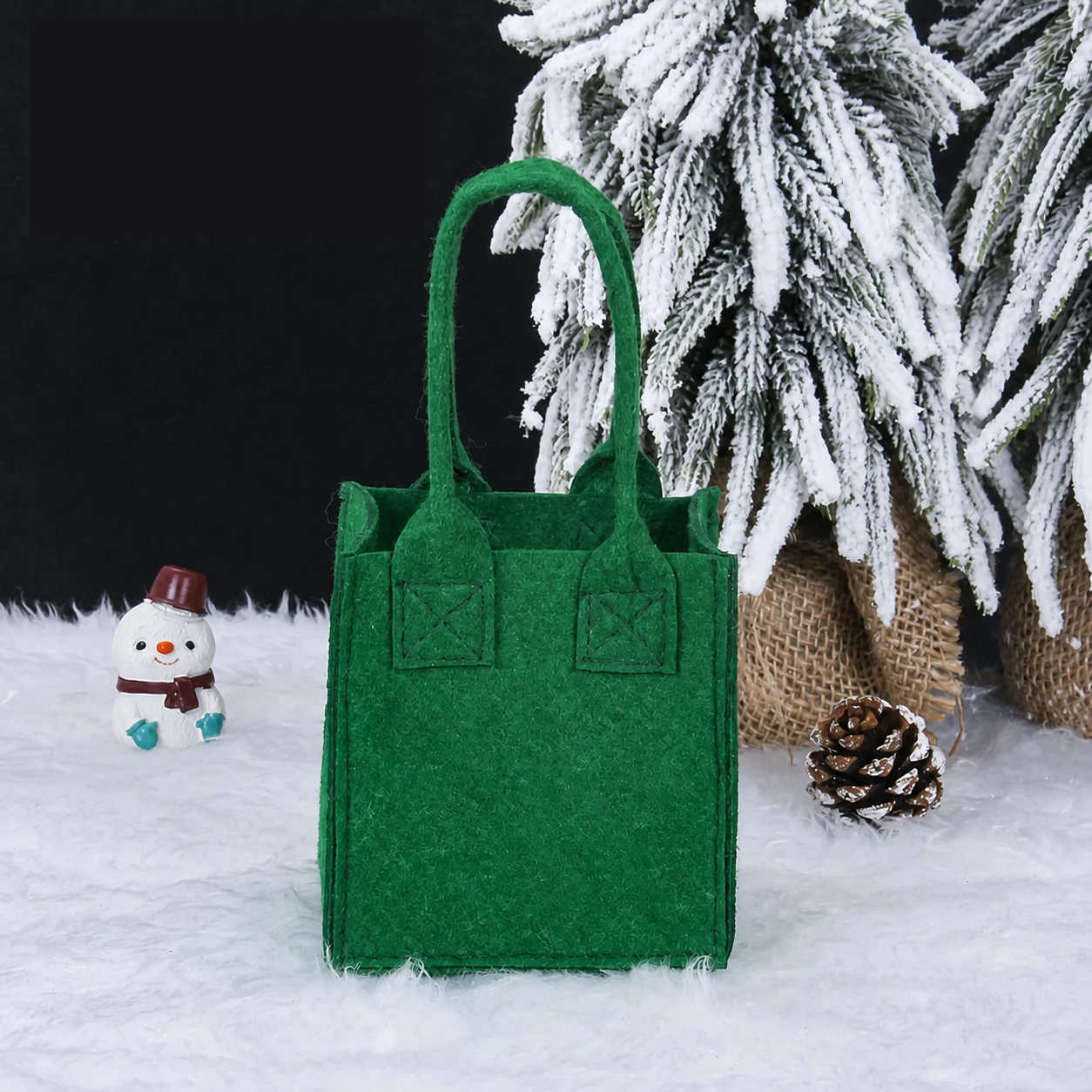 Felt Christmas Gift Bag Non-Woven Kids Gift Bag Christmas Candy Bag Lightweight For Apples Cookies Christmas Table Decoration