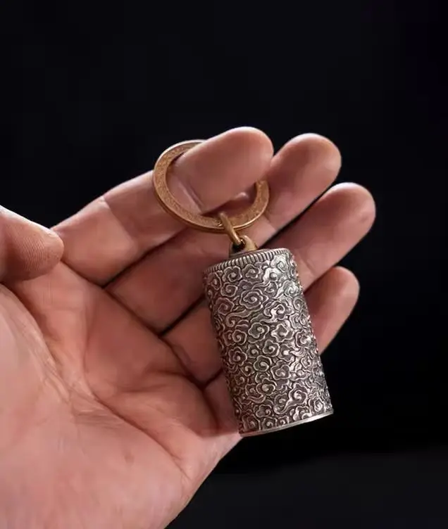 Vintage Engraved Bronze Bell Keychain Clear Tone Retro Chinese Style Car Rearview Mirror Hanging Pendant Decor Ornament Gift