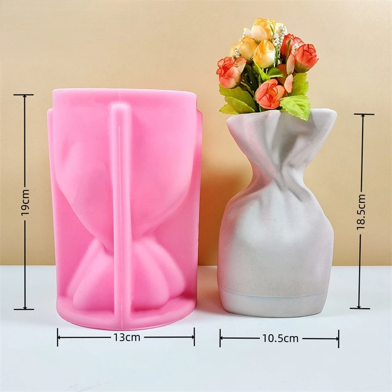 

Modern Minimalist Vase Silicone Mold - DIY Floral Arrangement & Contemporary Home Decor
