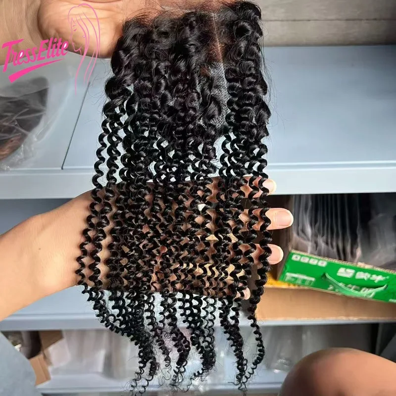 Hochwertiger 4x4 Lace Closure Afro Kinky Curly Haarblock in Naturfarbe mit transparenter Spitze, aus brasilianischem Virgin Remy Haar, handgewebt. – Detail 3