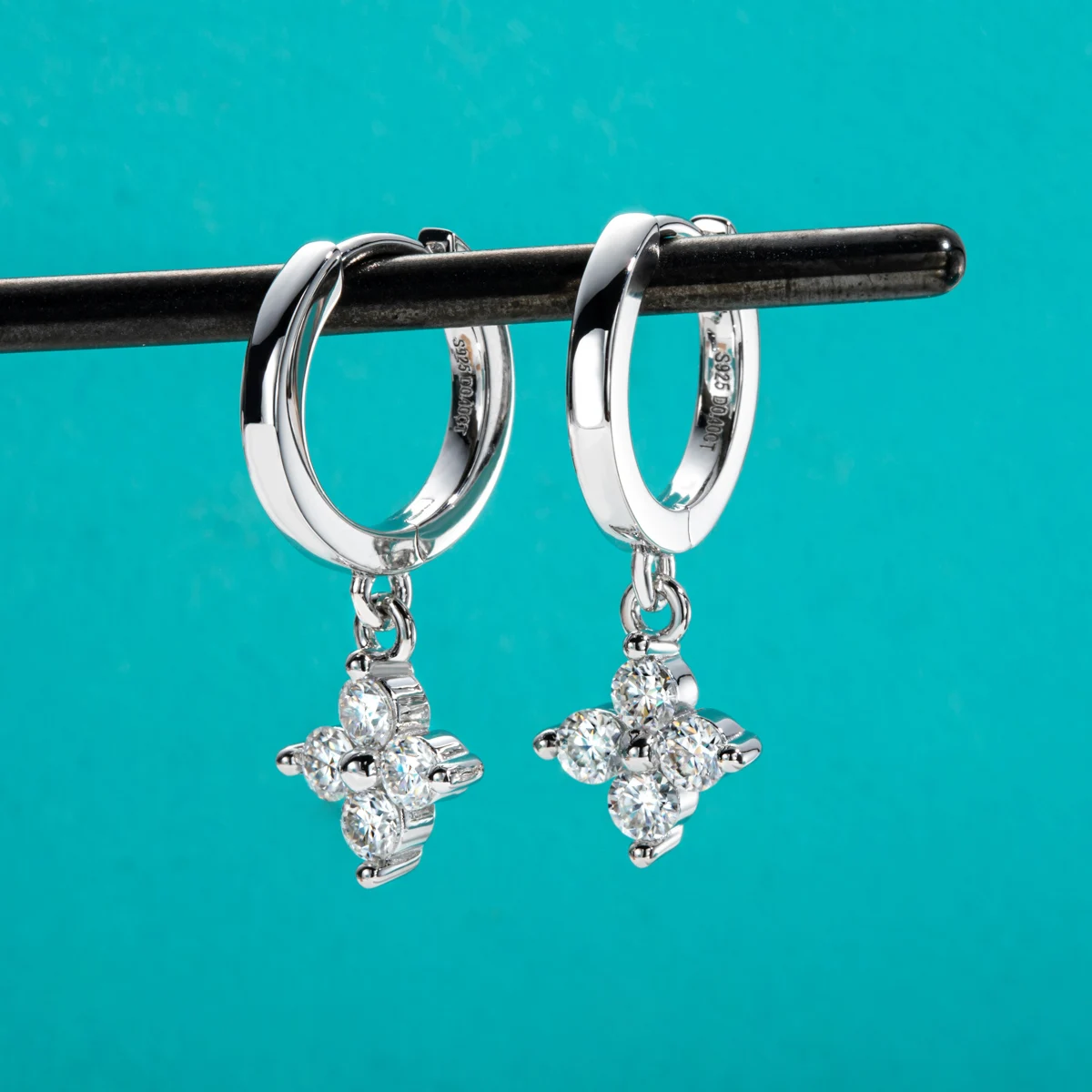 AnuJewel 3mm Moissanite Hoop Women\'s Earrings Huggies  925 Sterling Silver Lab Created Diamond Drop Earrings Jewelry Wholesale