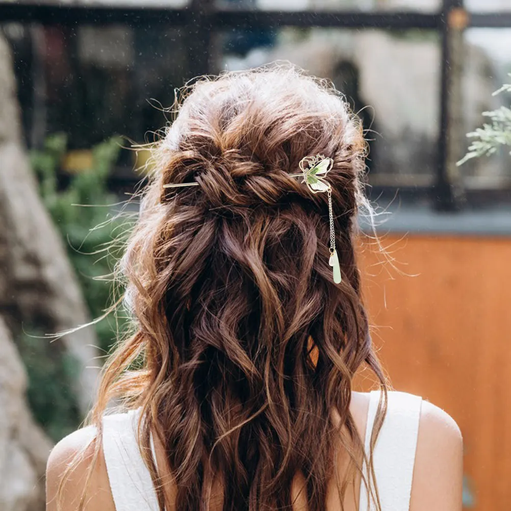 

Green Butterfly Tassel Hairpin Exquisite Handmade Chinese Vintage Alloy Hair Stick For Women Bun Accessories Fashion Updo Holder