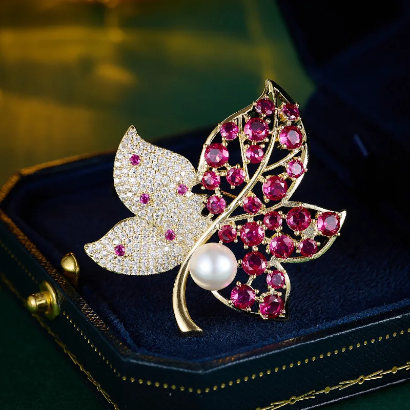 18K Gold Plated Maple Leaf Brooch Sapphire Pearl Zircon Enamel Pin for Women Luxury Lapel Pin Wedding Gift Fine Jewelry