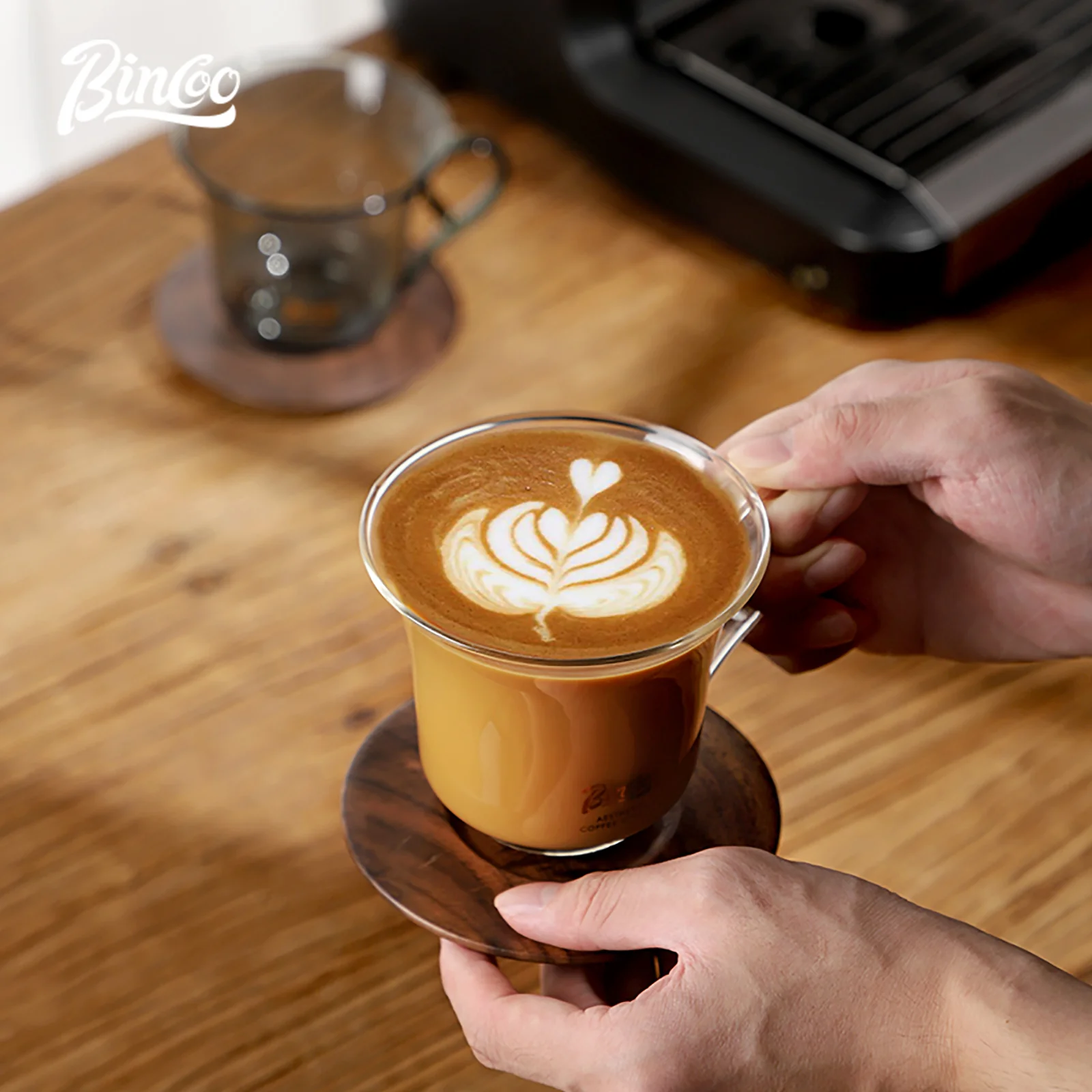 

Bincoo 300 мл термостойкая стеклянная чашка для кофе и латте с подставкой из орехового дерева — легкий закругленный дизайн, легко чистится, элегантный
