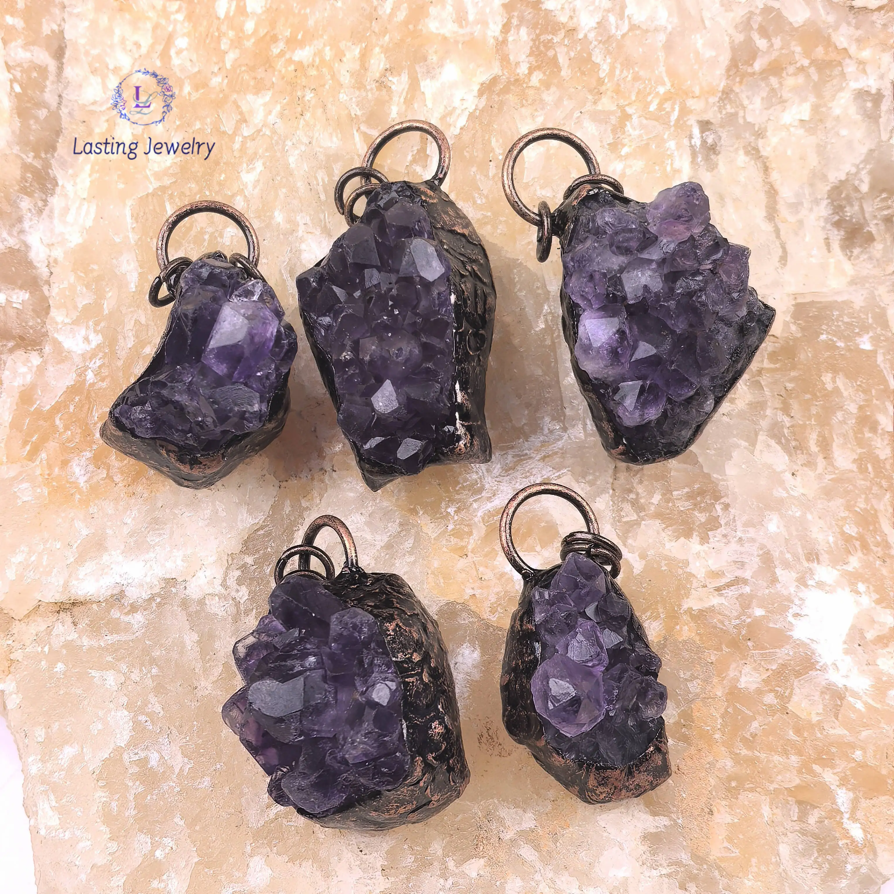 

Irregular Amethyst Geode Soldered Bronze Pendants,Antique Copper Raw Quartz Druzy Drusy Nugget Charms Vintage Necklace Jewelry