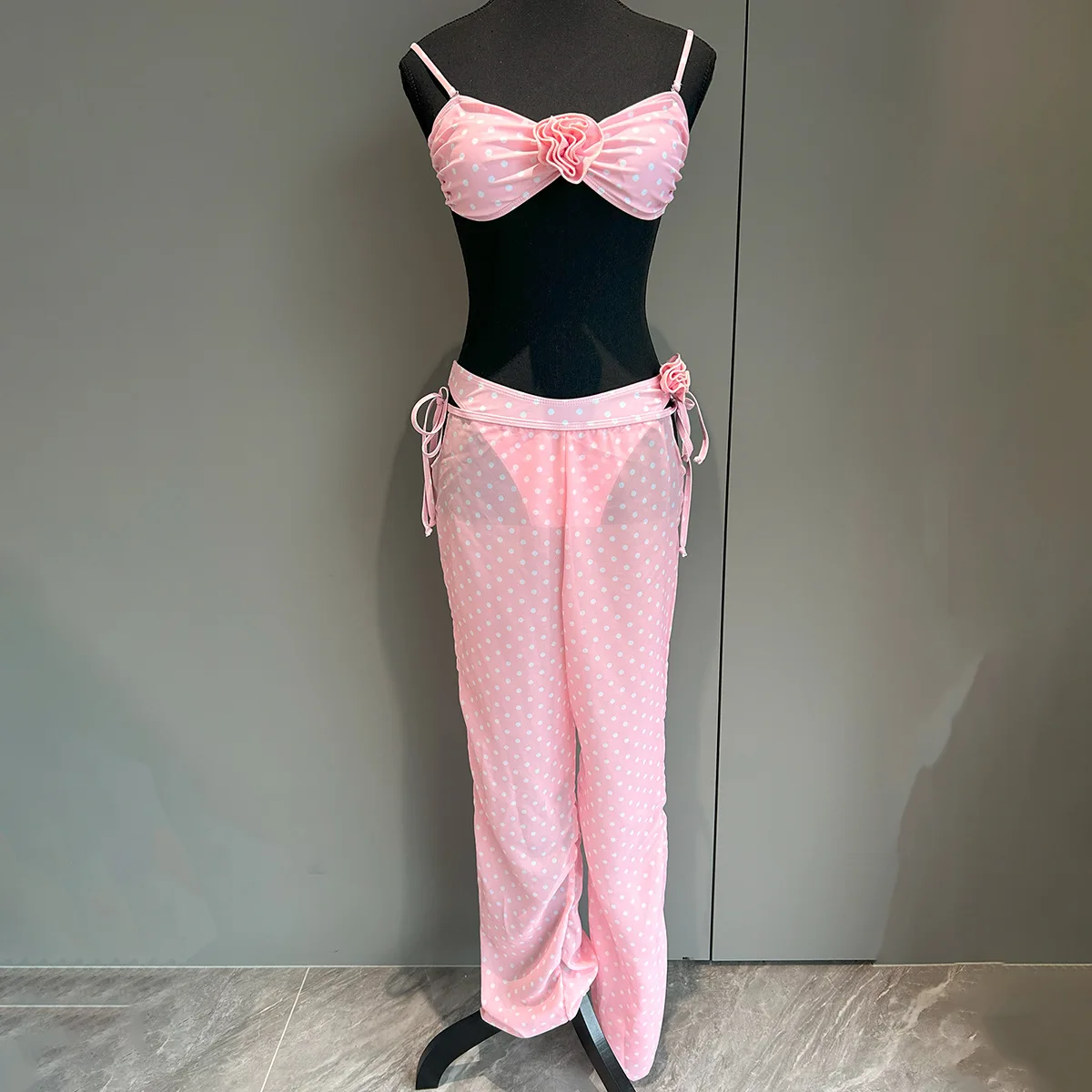 Trois pièces 2025 nouveau Bikini européen et américain Sexy Bikini fendu maillot de bain pour femme maillot de bain pour femme