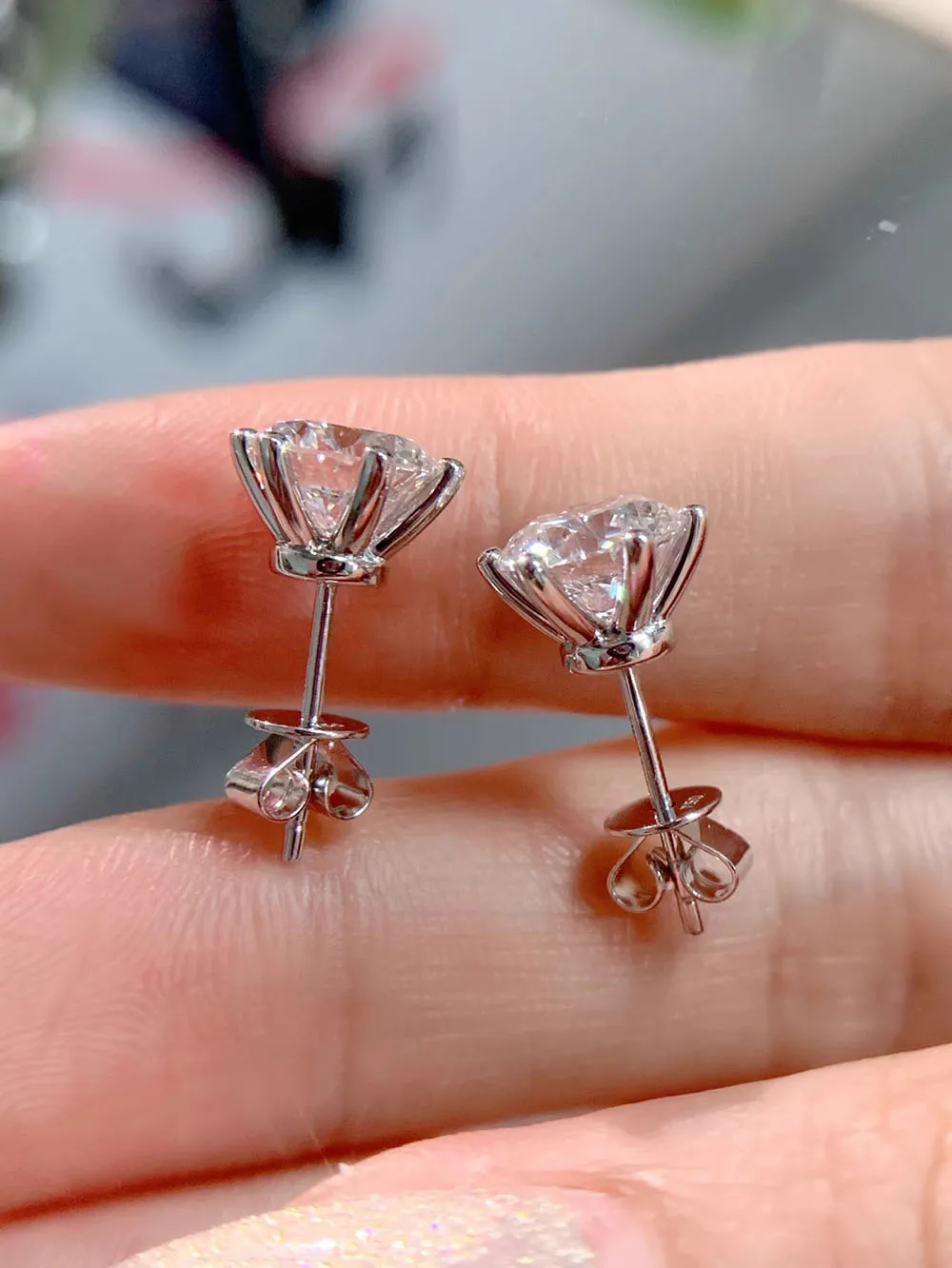 

1Carat Round Diamond Stud Earrings, VS1 Clarity D Color, Pt950 White Gold Lab Grown Diamond fashion Earings