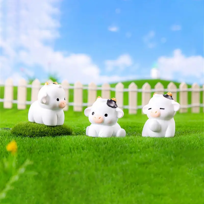 زخرفة ذات نطاق صغير للوحة قيادة السيارة على سطح الطاولة مع صندوق أعمى لتمثال بقرة الثور الصغير الشجاع المبتكر