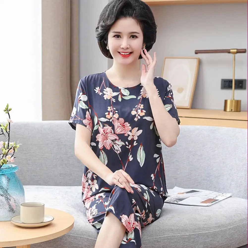 

Loose Straight Pants Pajamas Elegant Mid-aged Women's Pajama Set with Flower Print Short Sleeve Top Wide Leg Pants for Mother