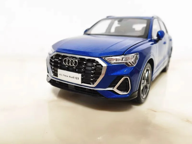 The Original Brand-New Audi Q3 Car Model 1:18 Scale 2019 Faw Audi Simulation Alloy Diecast Car Model In Stock Gift Surprise