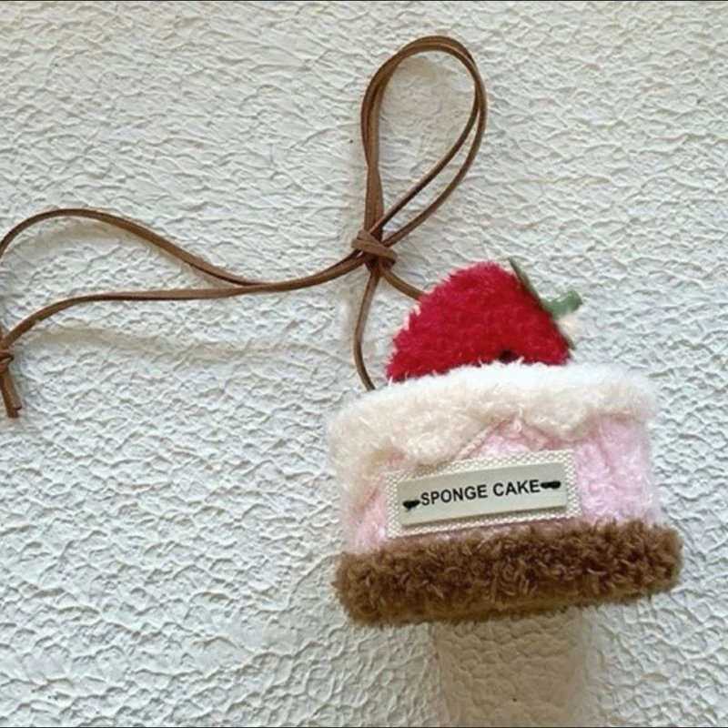 ตุ๊กตาขนนุ่ม 3 มิติ รูปเค้ก กระเป๋าพวงกุญแจ ของตกแต่งน่ารัก รูปขนมหวาน สำหรับห้อยกระเป๋าเป้สะพายหลัง สไตล์สาวเกาหลี พร้อมสายคล้องและอุปกรณ์เสริม ของขวัญ
