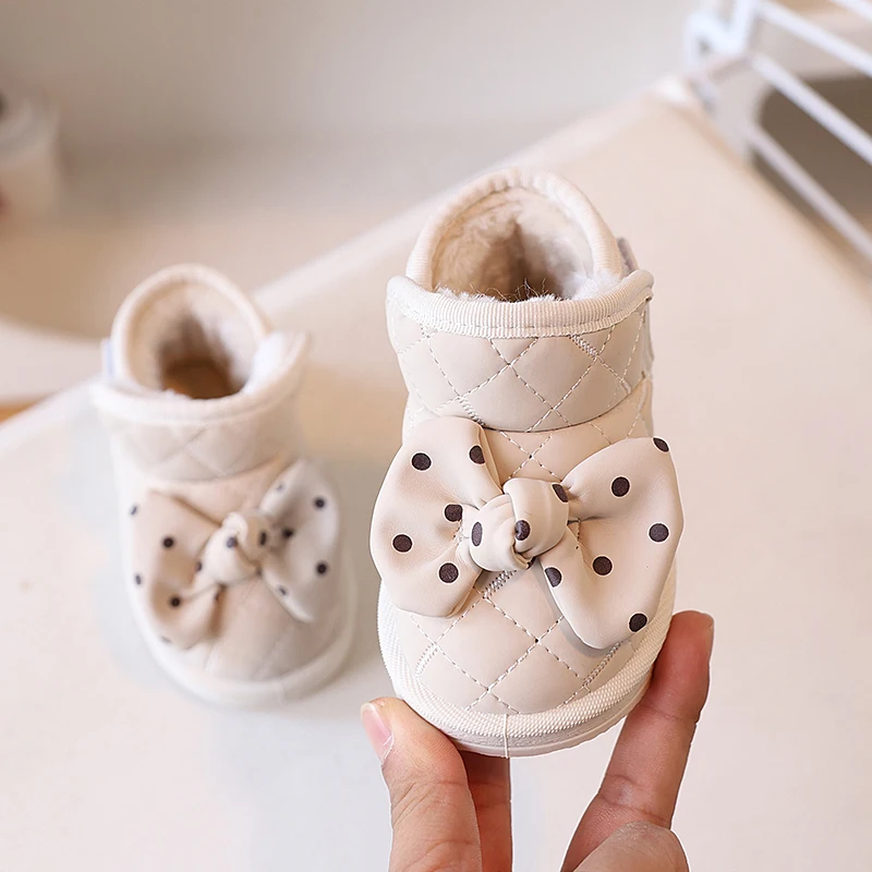 Baby Girls Thick Fleece Lined Boots with Cute Bow 2025 New Winter Toddler Warm-lined Cotton Boots Soft Sole Comfort Outdoor Play