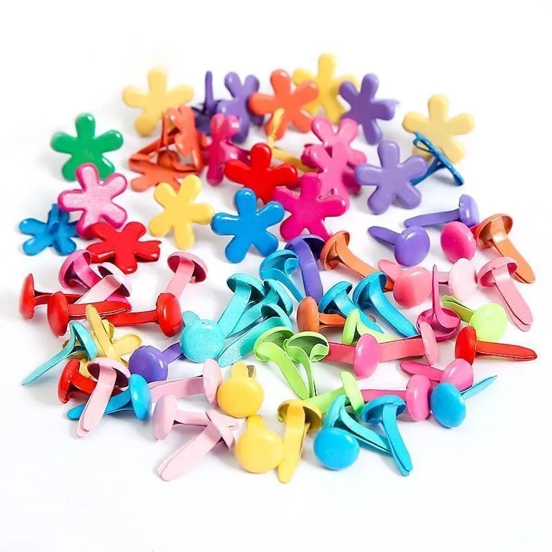 50 Uds Mini sujetadores parecinos alfileres ranurados de Metal para hacer tarjetas de álbum de recortes manualidades Brads archivo decoración de fijación de tarjetas